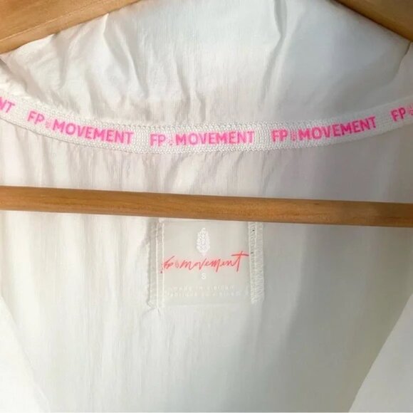 FP Movement In A Bubble Puffer Vest in White - Picture 7 of 7